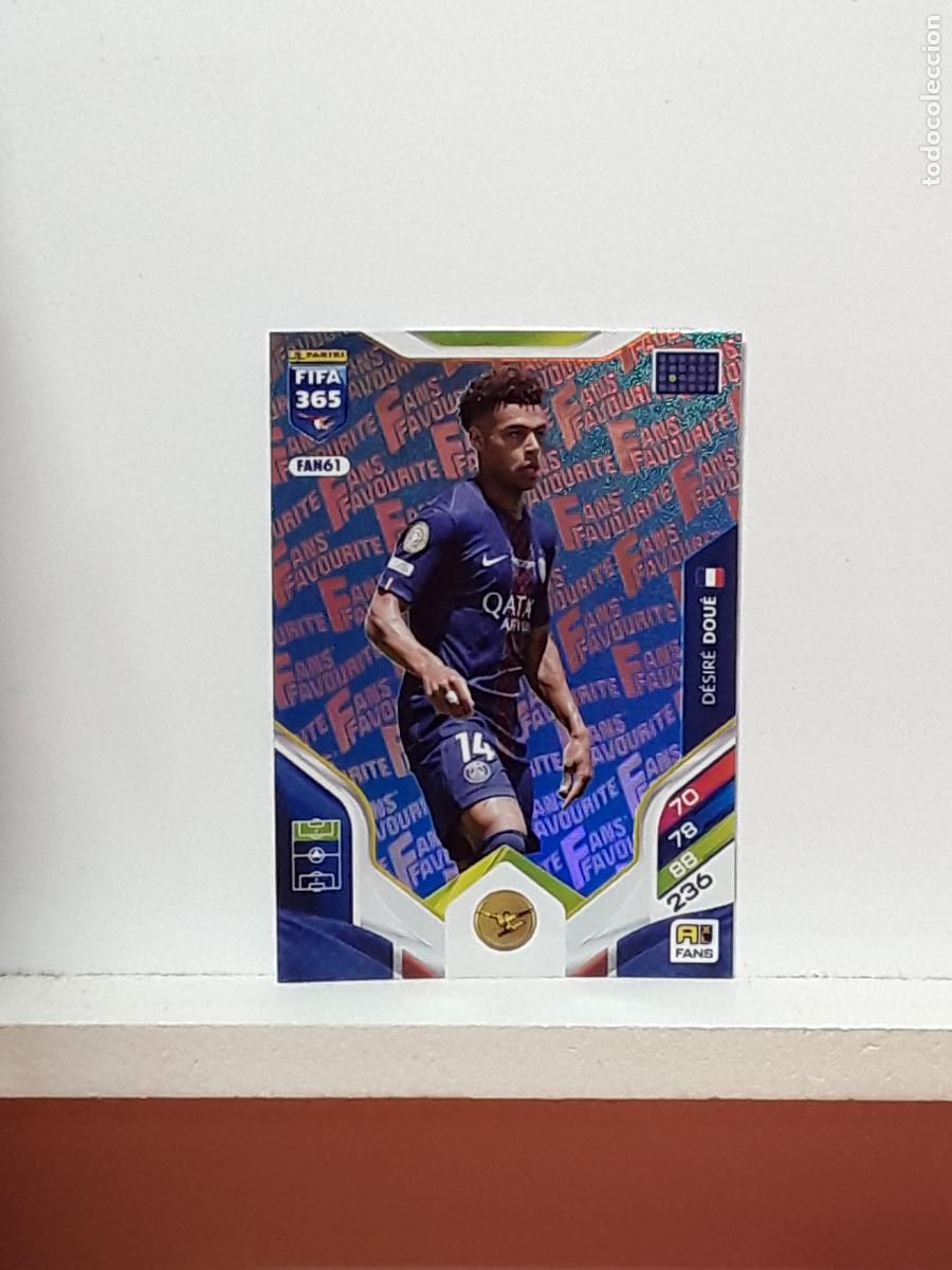 Cartes &agrave; collectionner de Football: FIFA 365 ADRENALYN 2025 2026 25 26 ALBUM PANINI LIGA N FAN61 FAN 61 PARIS SAINT-GERMAIN AZUL DOUE