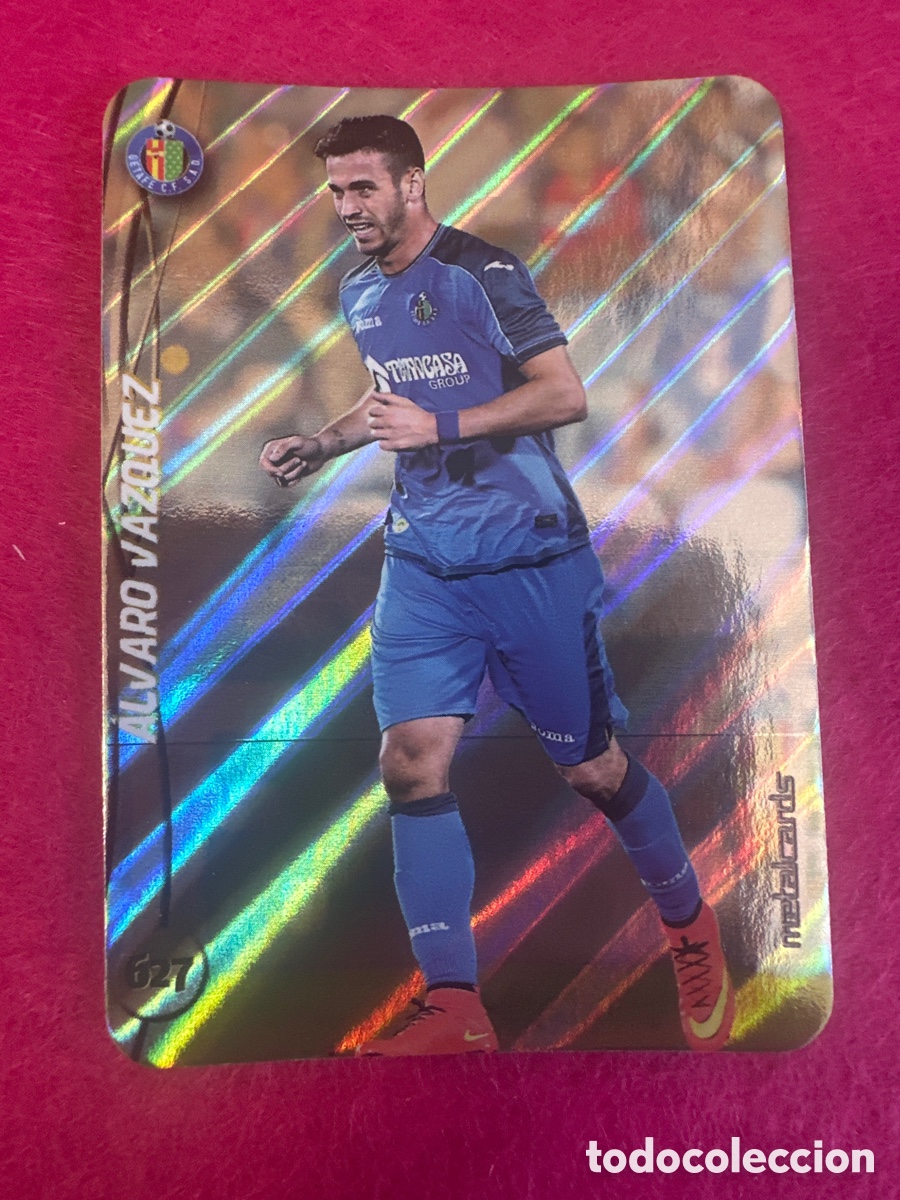 Cromos de Futebol: 627 &Aacute;LVARO V&Aacute;ZQUEZ(GETAFE) TOP VERSI&Oacute;N DIAGONALES MUNDICROMO 2015 14 15 METALCARD