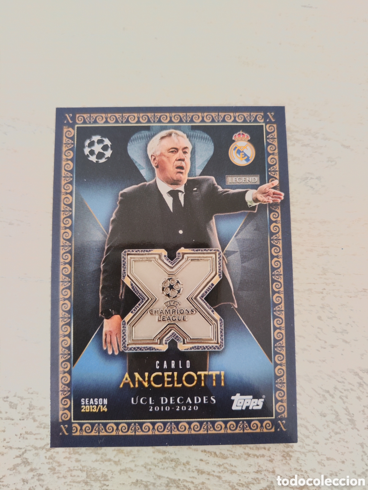 Cromos de Futebol: Topps Match attax 25 26 Decades Relic Card UCLD-FR Real Madrid Carlos Ancelotti