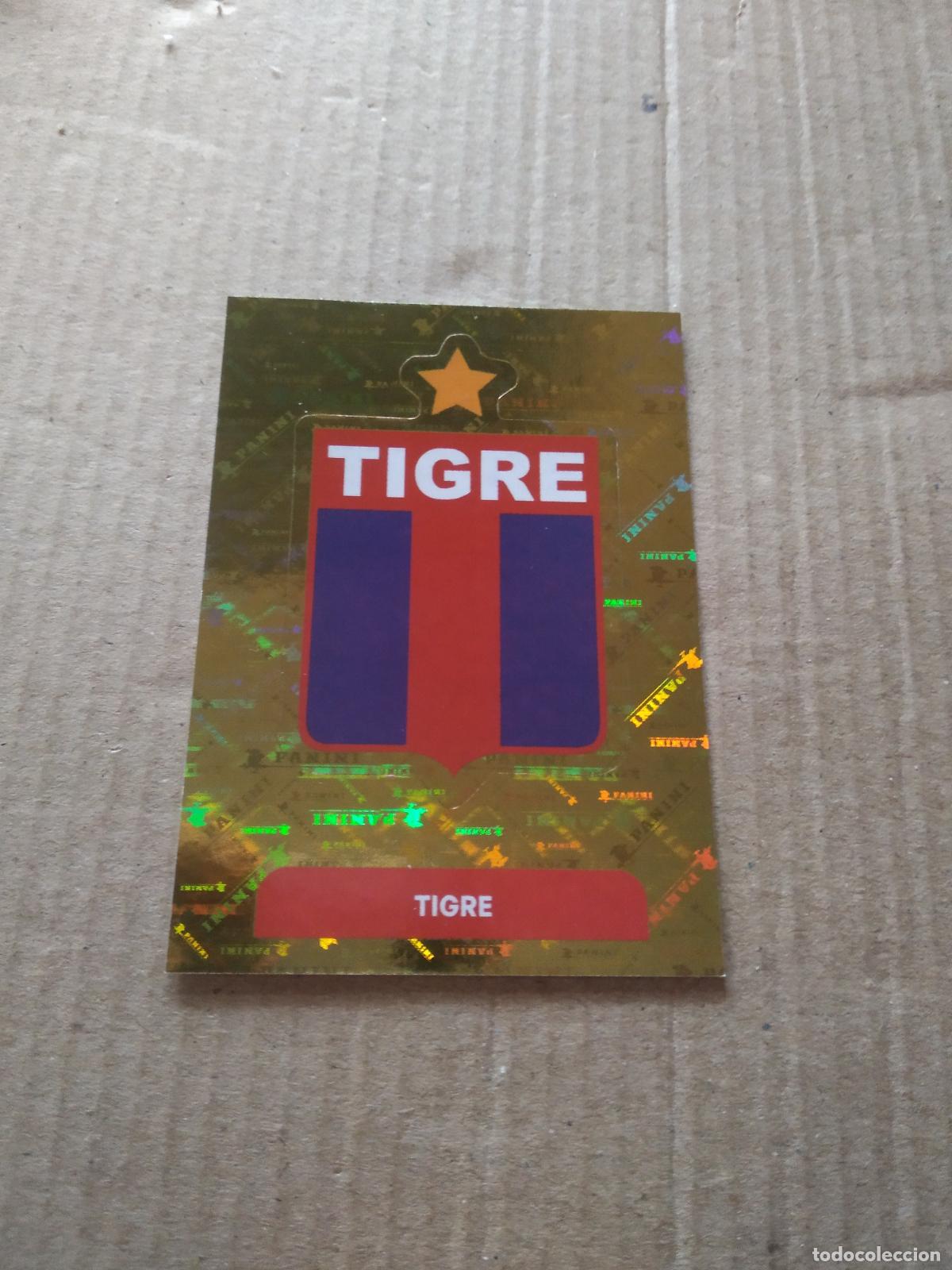 Cartes &agrave; collectionner de Football: TIG1 ESCUDO TIGRE CROMO FUTBOL ARGENTINO PANINI LIGA ARGENTINA 2025