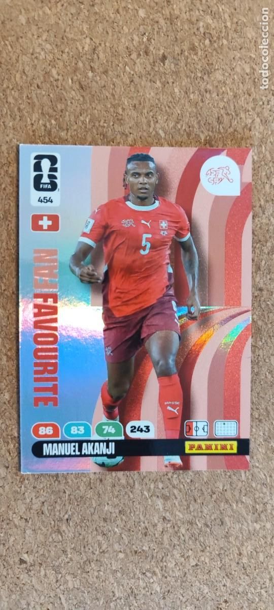 Cromos de F&uacute;tbol: ADRENALYN XL FIFA WORLD CUP 2026 CARD FAN FAVOURITE AKANJI SUIZA # 454 PANINI