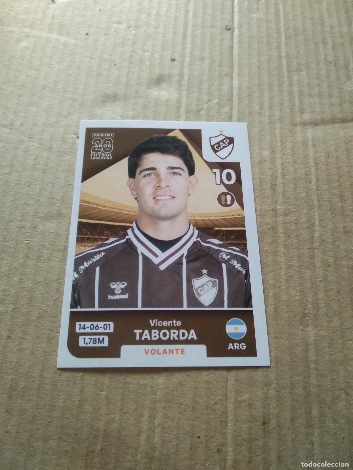 Cromos de F&uacute;tbol: PLA 13 VICENTE TABORDA PLATENSE CROMO FUTBOL ARGENTINO PANINI LIGA ARGENTINA 2025