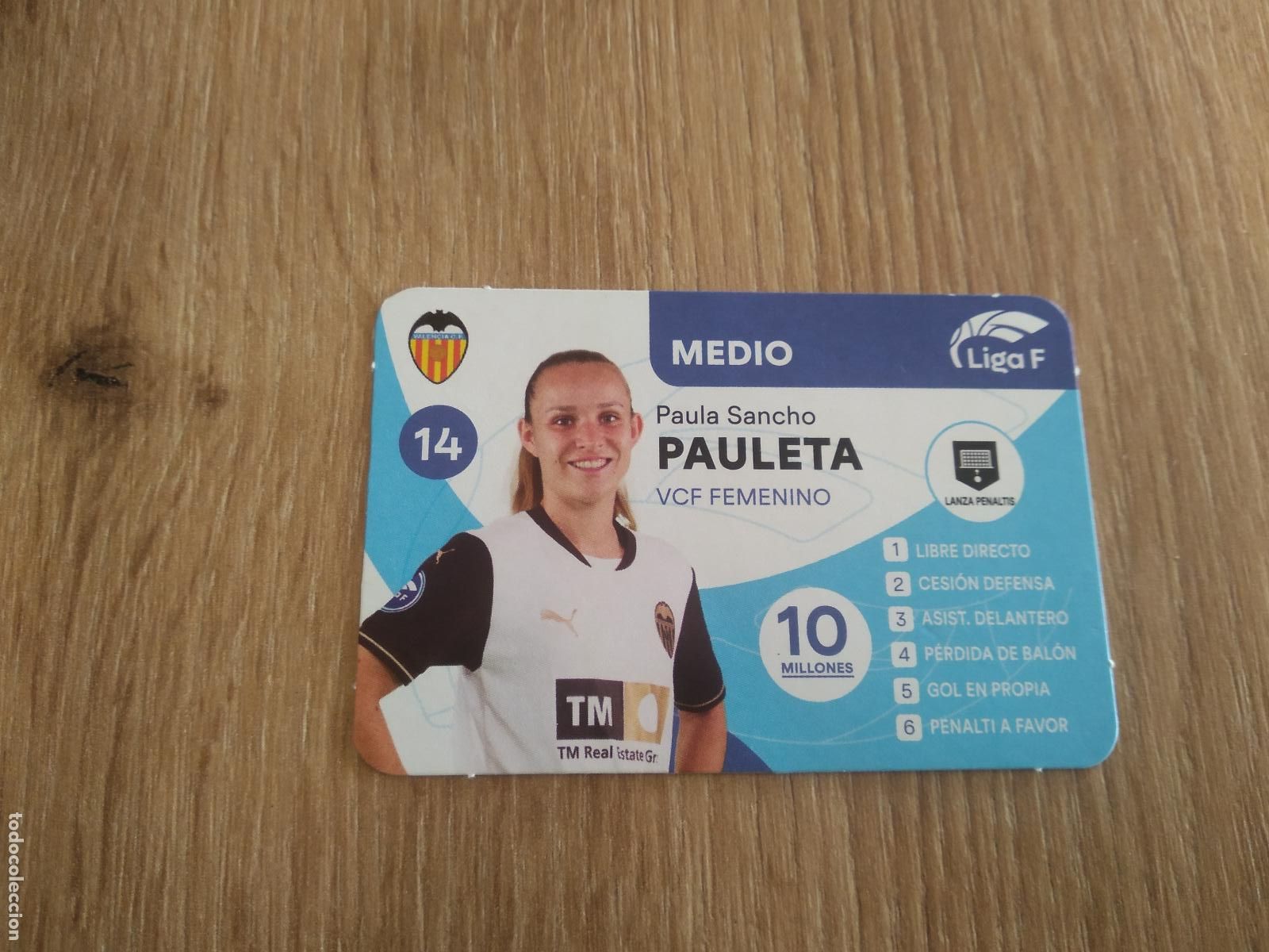 Cromos de F&uacute;tbol: PAULETA PAULA SANCHO VALENCIA CROMO TARJETA FUTBOL FEMENINO 24-25 JUEGO DE LA LIGA F 2024-2025