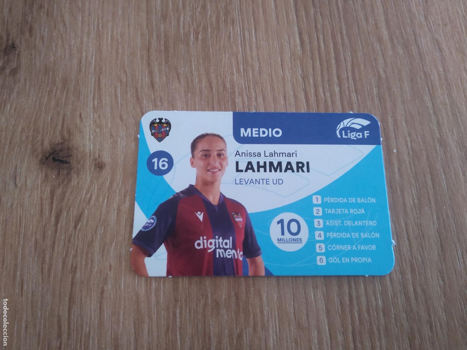 Cromos de F&uacute;tbol: ANISSA LAHMARI LEVANTE CROMO TARJETA FUTBOL FEMENINO 24-25 JUEGO DE LA LIGA F 2024-2025