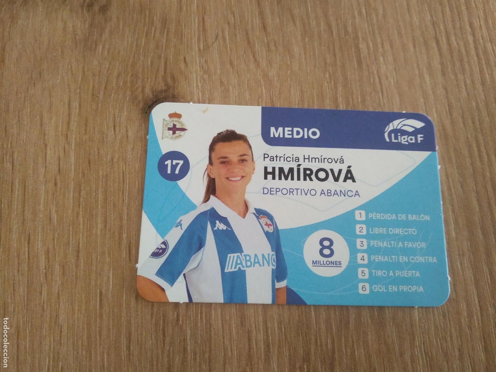 Cartes &agrave; collectionner de Football: PATRICIA HMIROVA DEPORTIVO CORU&Ntilde;A CROMO FUTBOL FEMENINO 24-25 JUEGO DE LA LIGA F 2024-2025