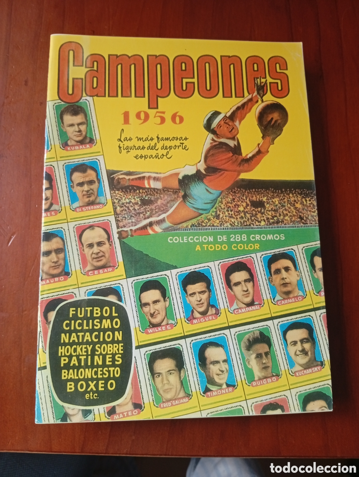 Cromos de F&uacute;tbol: FACSIMIL FASCIMIL ALBUM CROMOS FUTBOL BRUGUERA CAMPEONES 1956 LAS MAS FAMOSAS FIGURAS UNICO