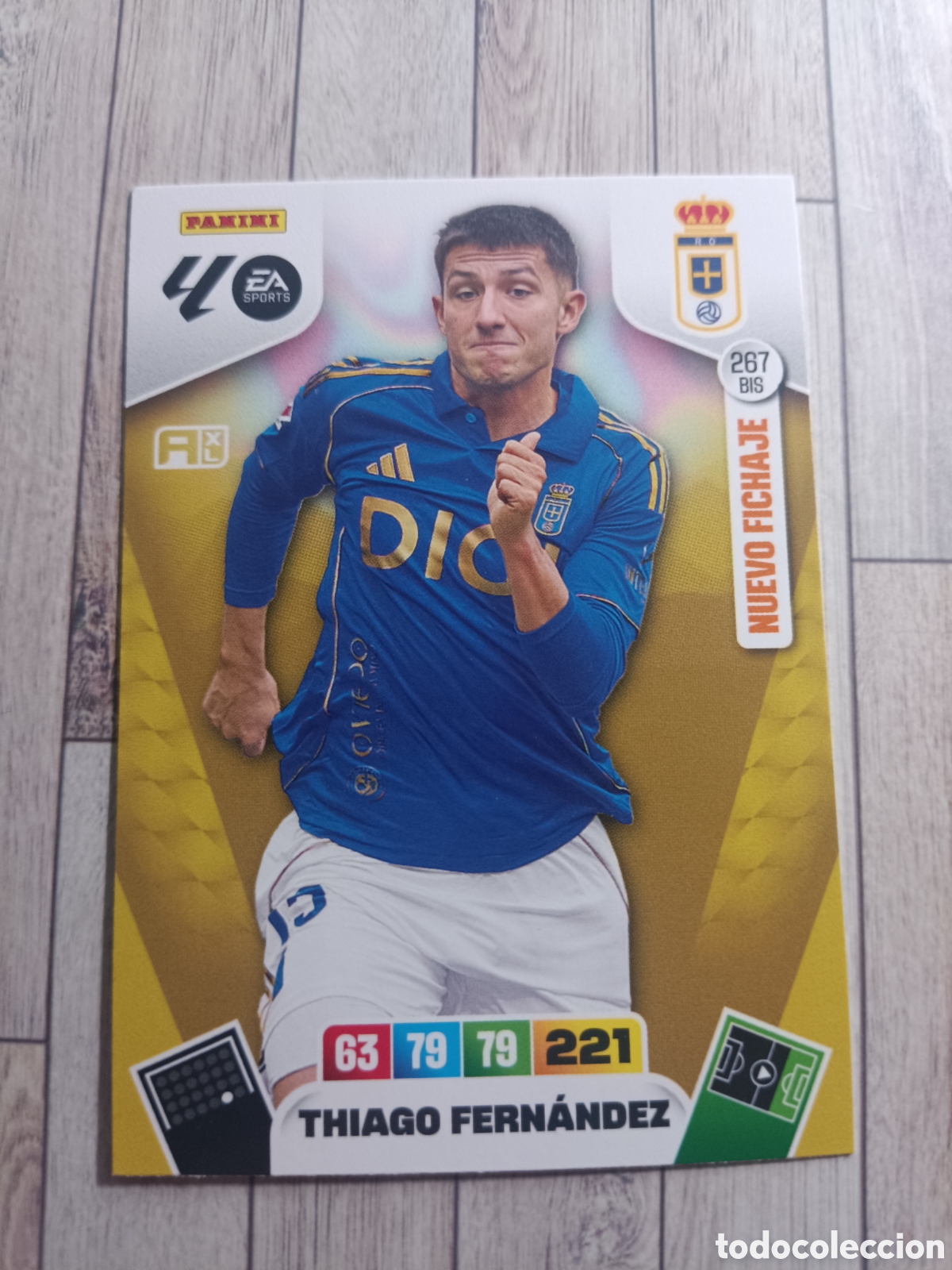 Cromos de Futebol: 267 BIS THIAGO FERNANDEZ NUEVO FICHAJE REAL OVIEDO ADRENALYN XL 2025 2026 PANINI 25 26