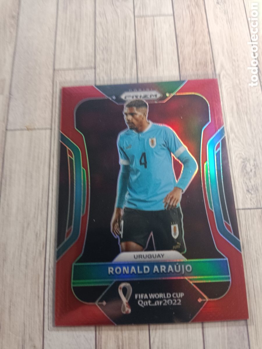 Cromos de F&uacute;tbol: 282 RONALD ARAUJO PRIZM URUGUAY NUMERADA 260/399 PANINI FIFA WORLD CUP QATAR 2022
