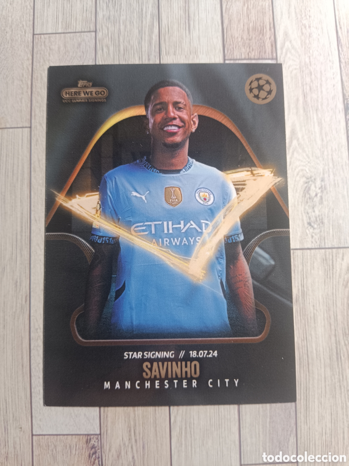 Cromos de F&uacute;tbol: SAVINHO MANCHESTER CITY TOPPS HERE WE GO UCC SUMMER SIGNINGS 2024 2025 TOPPS 24 25