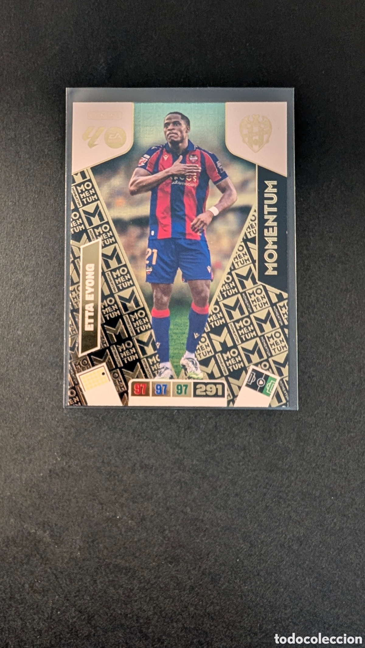 Cromos de F&uacute;tbol: ETTA EYONG LEVANTE MOMENTUM ADRENALYN XL LIGA 2025/2026 25 26 PANINI