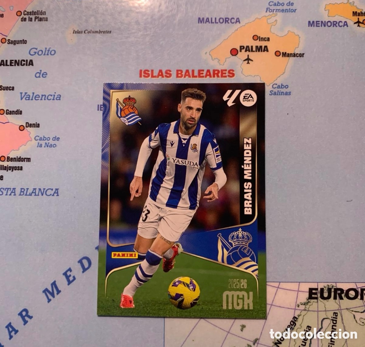 Cartes &agrave; collectionner de Football: Brais M&eacute;ndez n&uacute;mero 317 de la Real Sociedad megacracks 25-26 2025-2026