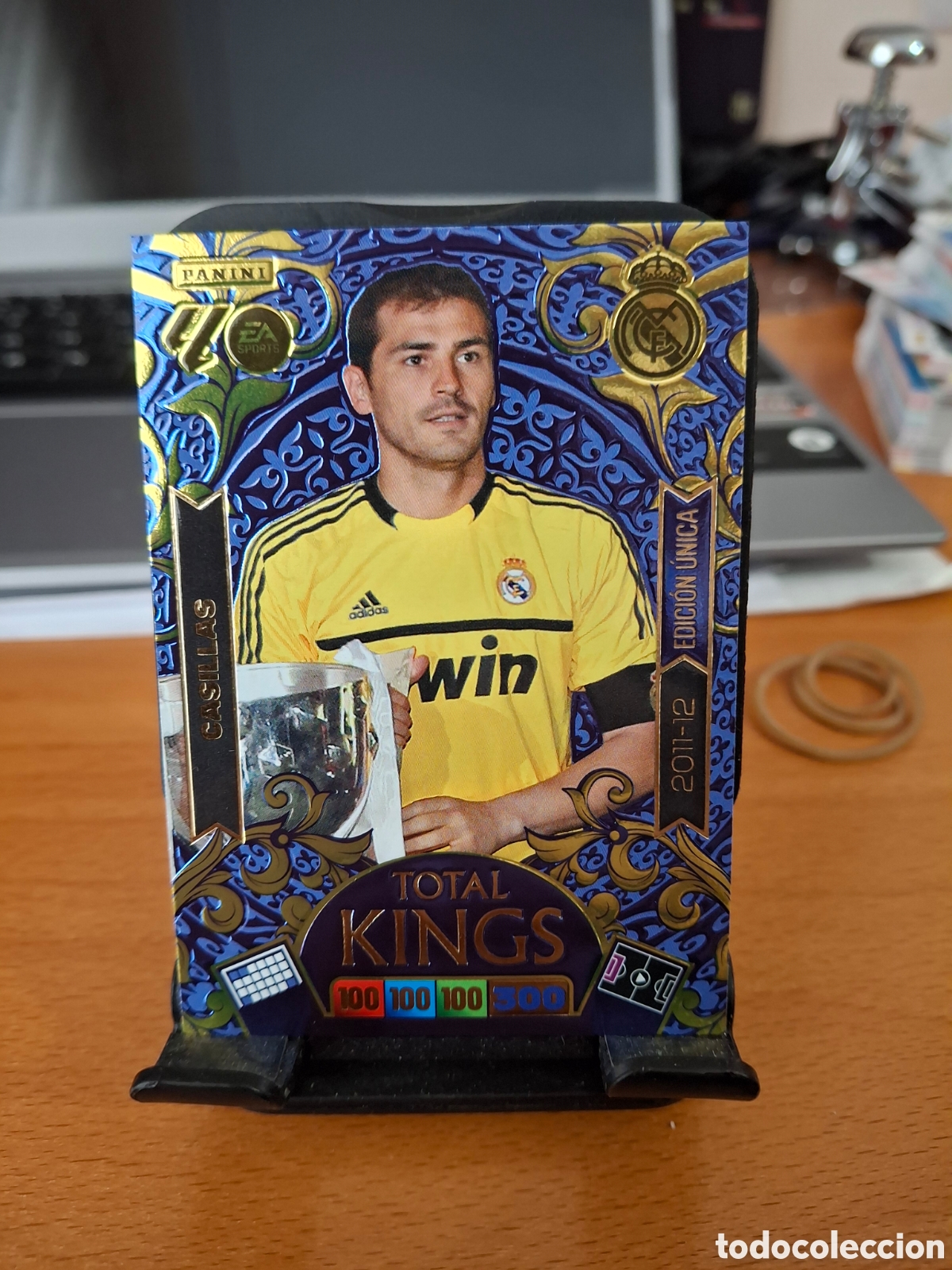Cromos de F&uacute;tbol: Adrenalyn 2025 2026. Casillas. Total Kings