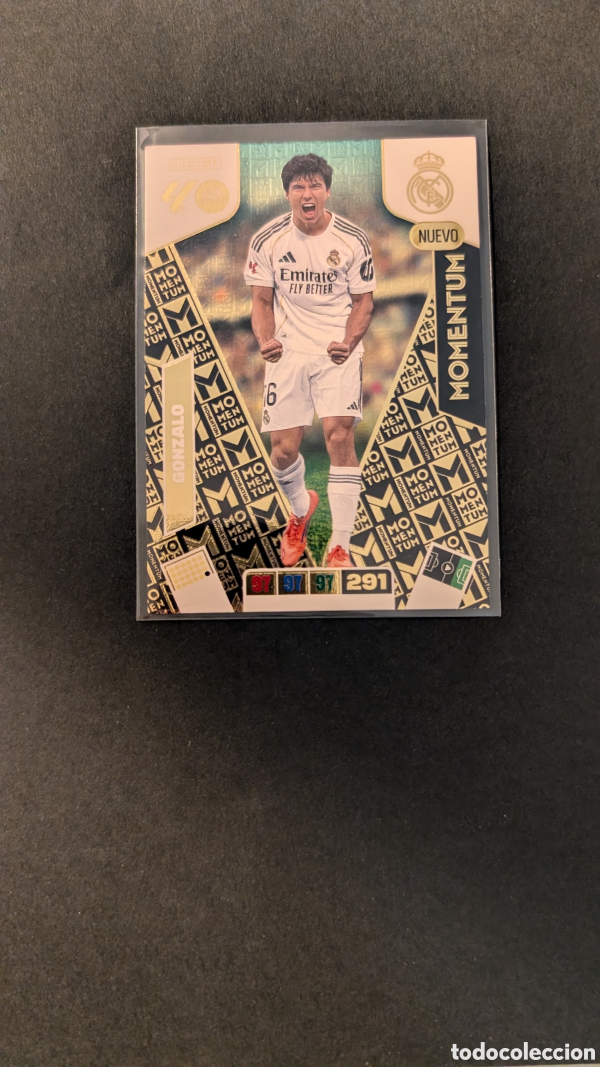 Cromos de F&uacute;tbol: GONZALO REAL MADRID NUEVO MOMENTUM ADRENALYN XL LIGA 2025/2026 25 26 PANINI