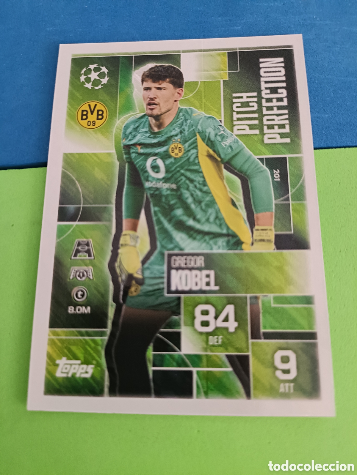 Football Stickers: Topps Match Attax EXTRA 2025 2026 - Pitch perfection 201 Gregor Kobel