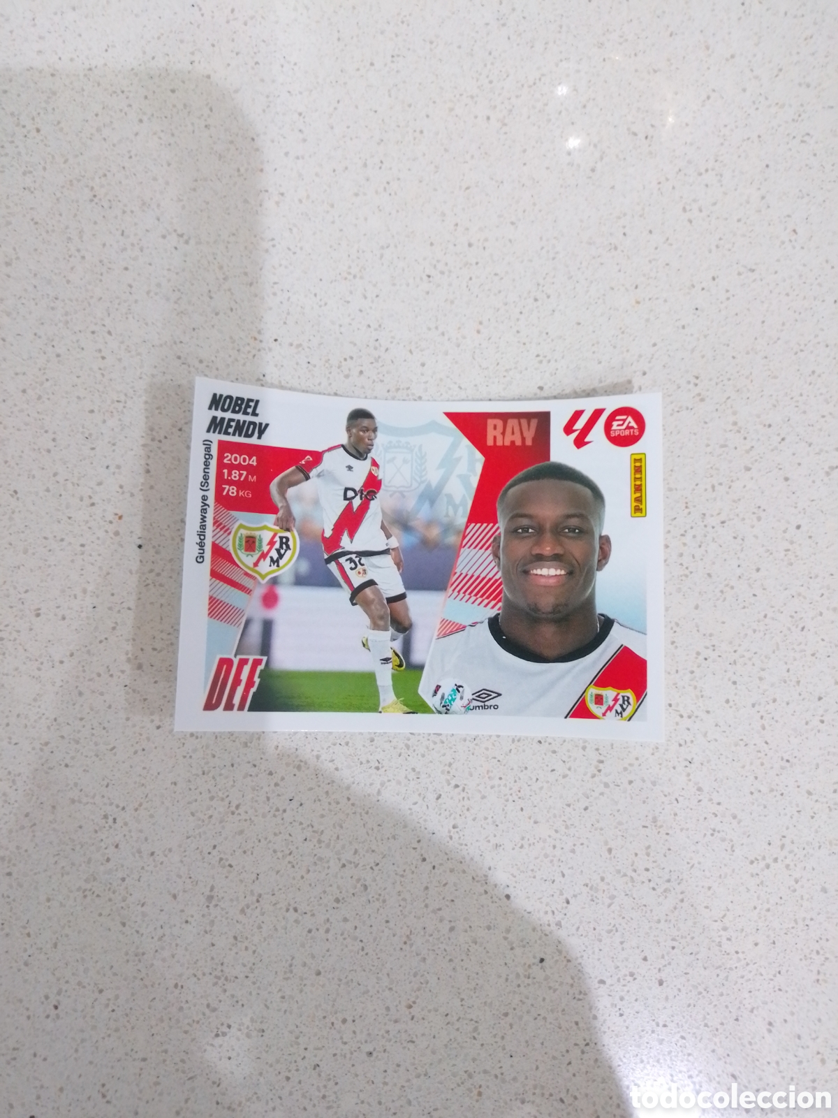 Cartes &agrave; collectionner de Football: CROMO N&Uacute;MERO 28 NOBEL MENDY RAYO VALLECANO. MERCADO DE INVIERNO LIGA ESTE 25/26.