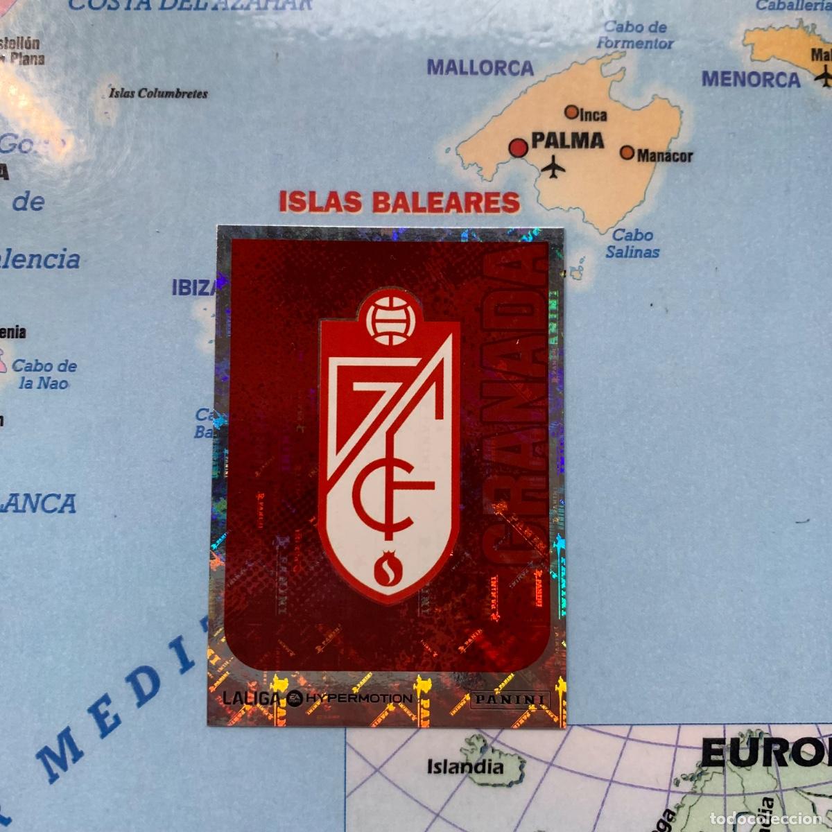 Cromos de F&uacute;tbol: Escudo del Granada n&uacute;mero 211 cromo de la liga Hypermotion 25-26 2025-2026