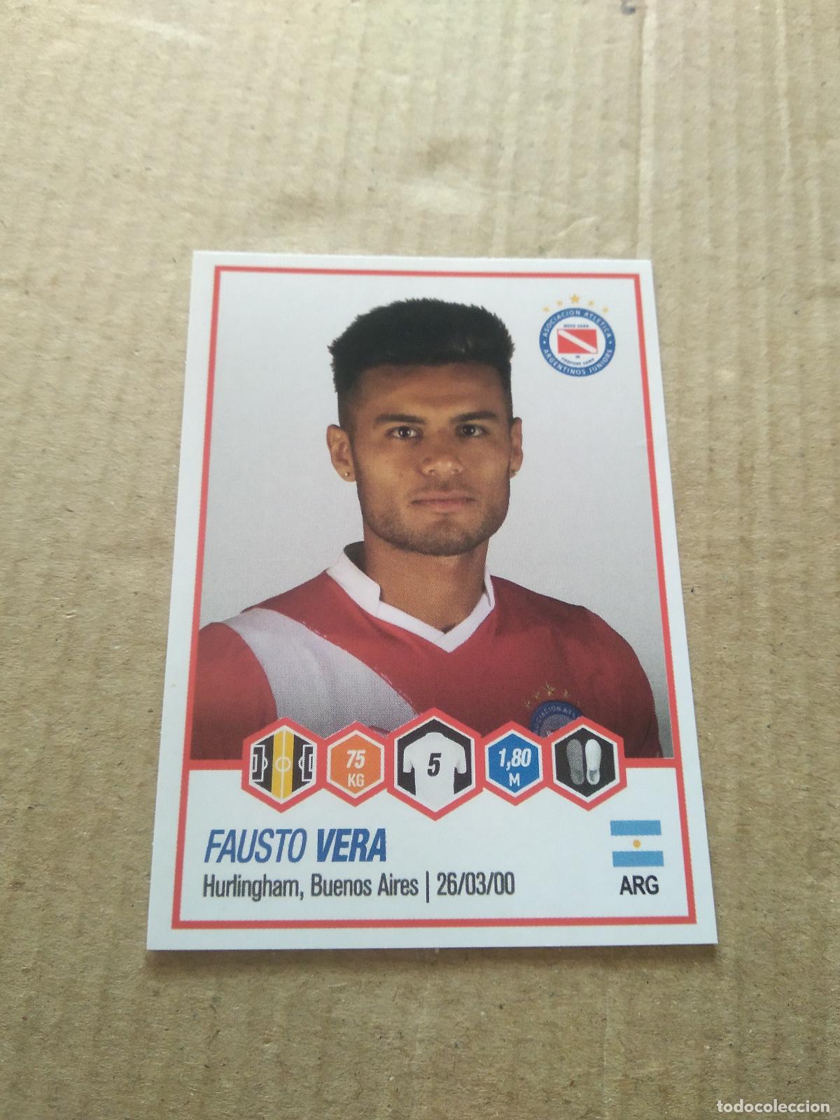 Cromos de Futebol: 30 FAUSTO VERA ARGENTINOS JUNIORS CROMO FUTBOL ARGENTINO PANINI LIGA ARGENTINA 2022