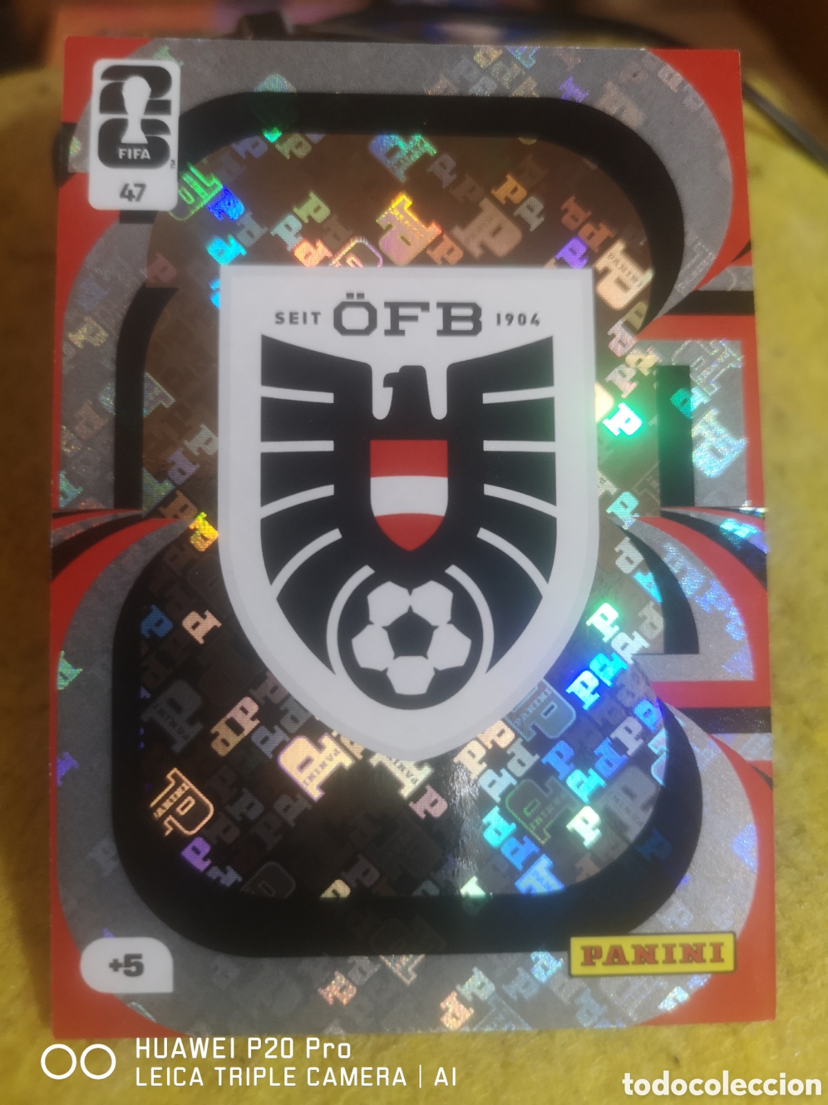 Cromos de F&uacute;tbol: ADRENALYN XL FIFA WORLD CUP 2026 ESCUDO AUSTRIA 47