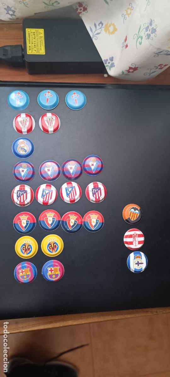 Cromos de F&uacute;tbol: 25 GREFUCHAPAS 2017 18 OSASUNA AT. MADRID CELTA BILBAO BARCELONA