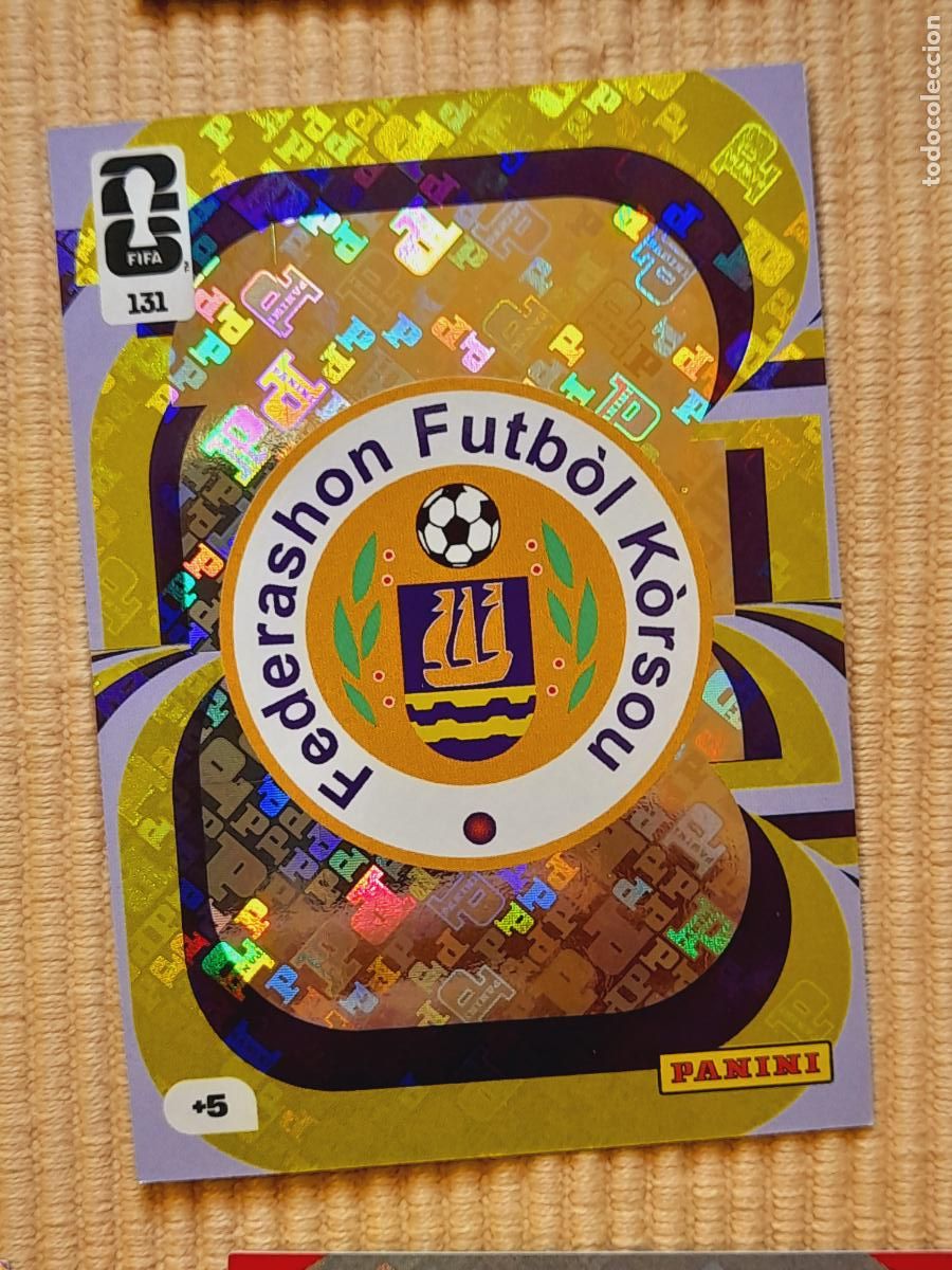 Cromos de F&uacute;tbol: CARD 131 ESCUDO CURAZAO. FIFA WORLD CUP 2026 ADRENALYN XL
