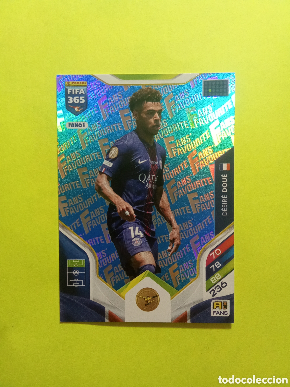 Figurine di Calcio: CROMO FAN 61 DOUE PSG AZUL BLUE FAN FAVOURITE FIFA 365 2026 ADRENALYN 25-26