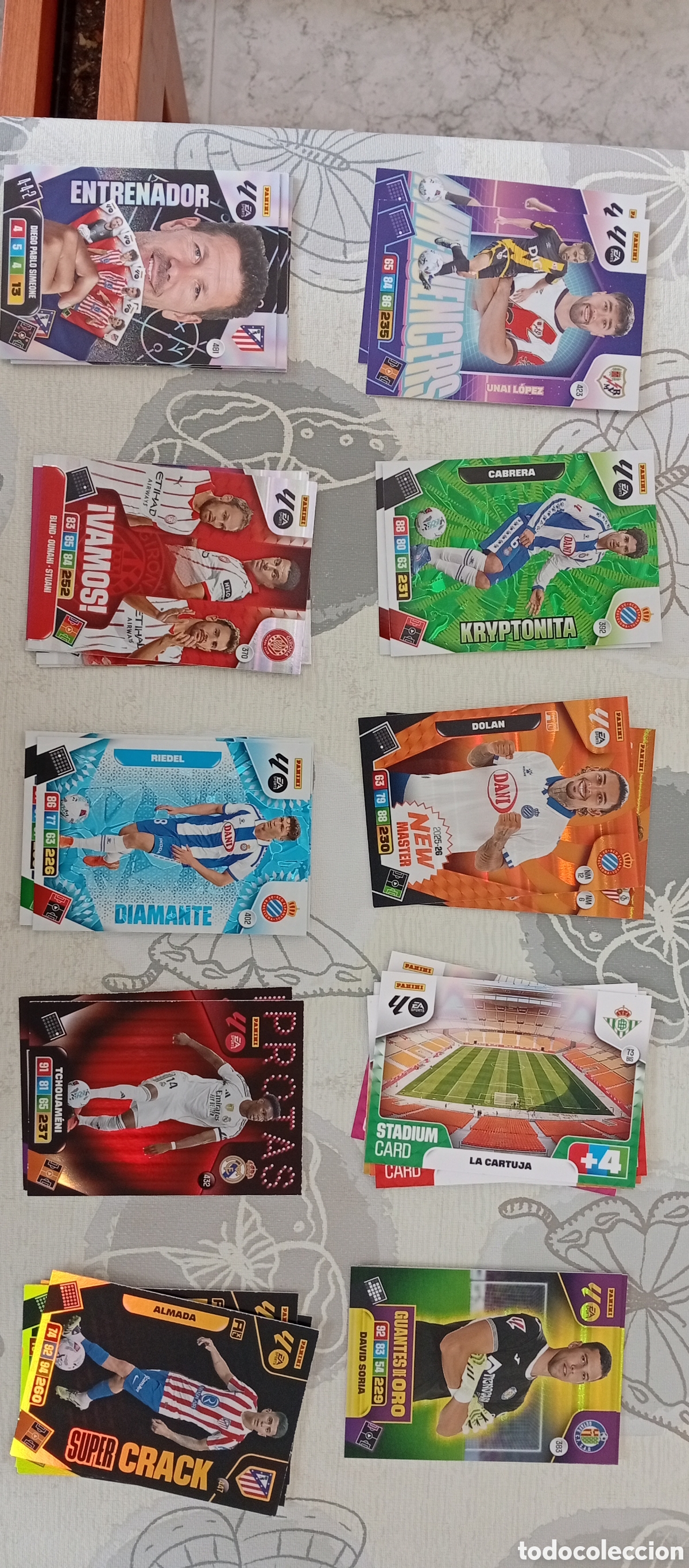 Cromos de F&uacute;tbol: 32 cartas especiales sin repetir adrenalyn 25,26