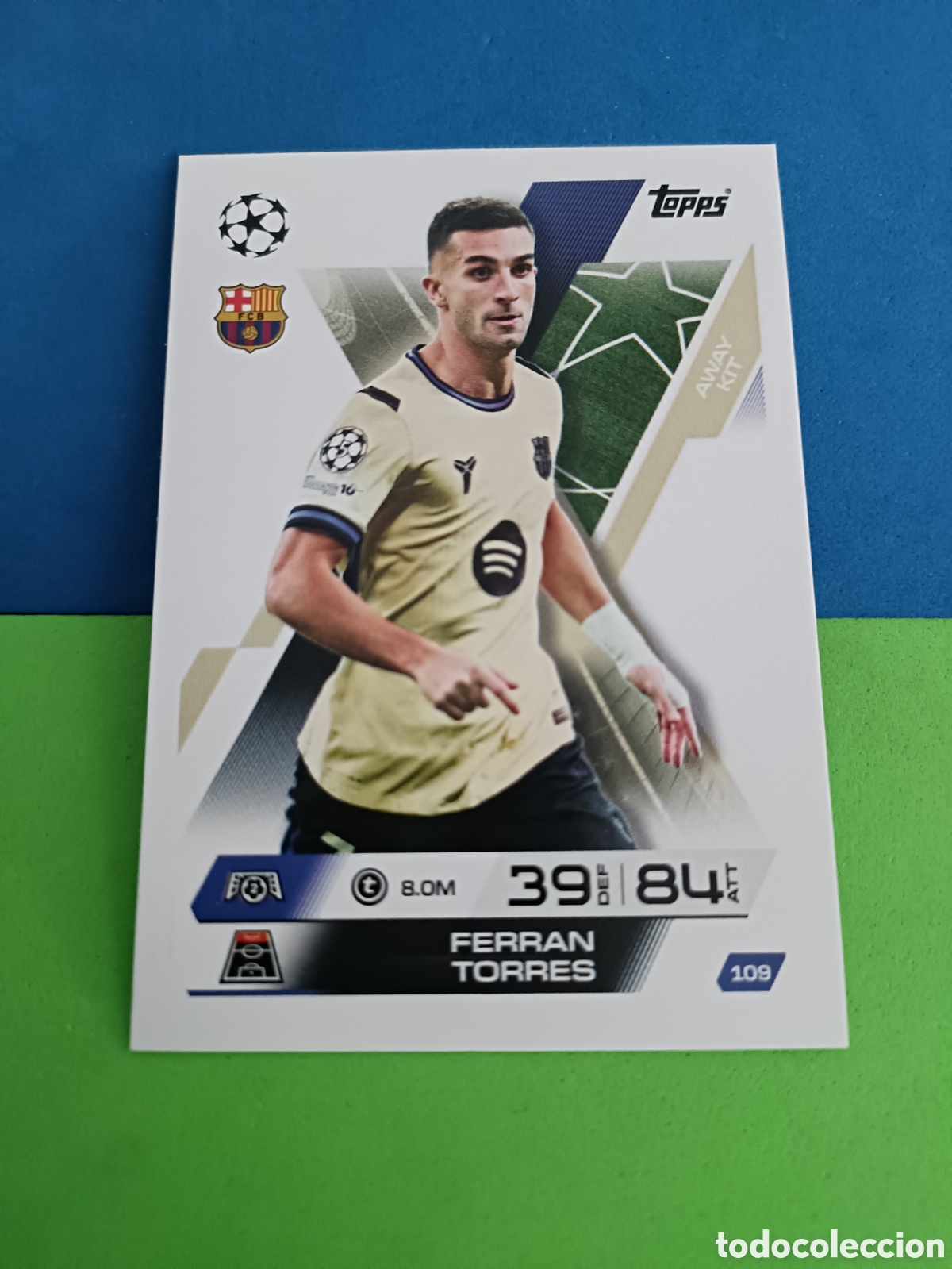 Cartes &agrave; collectionner de Football: Topps Match Attax EXTRA 2025 2026 - Away kit 109 Ferr&aacute;n Torres