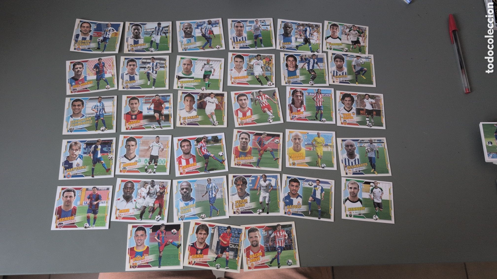 Cromos de F&uacute;tbol: LOTE 33 FICHAJES DIFERENTES LIGA ESTE 2010/11 10 11 NUNCA PEGADOS SIN PEGAR