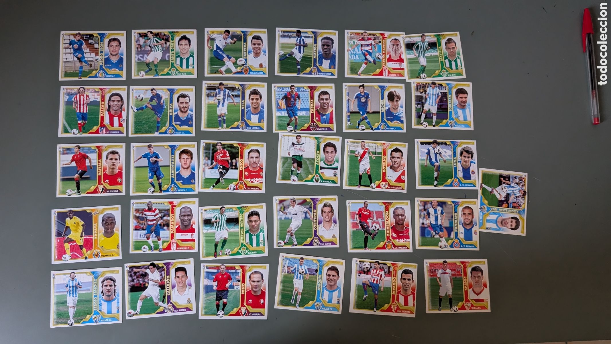Cromos de F&uacute;tbol: LOTE 31 FICHAJES DIFERENTES LIGA ESTE 2011/12 11 12 NUNCA PEGADOS SIN PEGAR