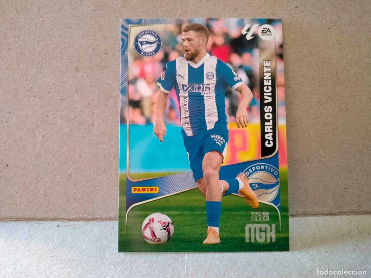 Cromos de F&uacute;tbol: CROMO CARLOS VICENTE DEPORTIVO ALAVES N32 2025-26 MEGACRAKS PANINI