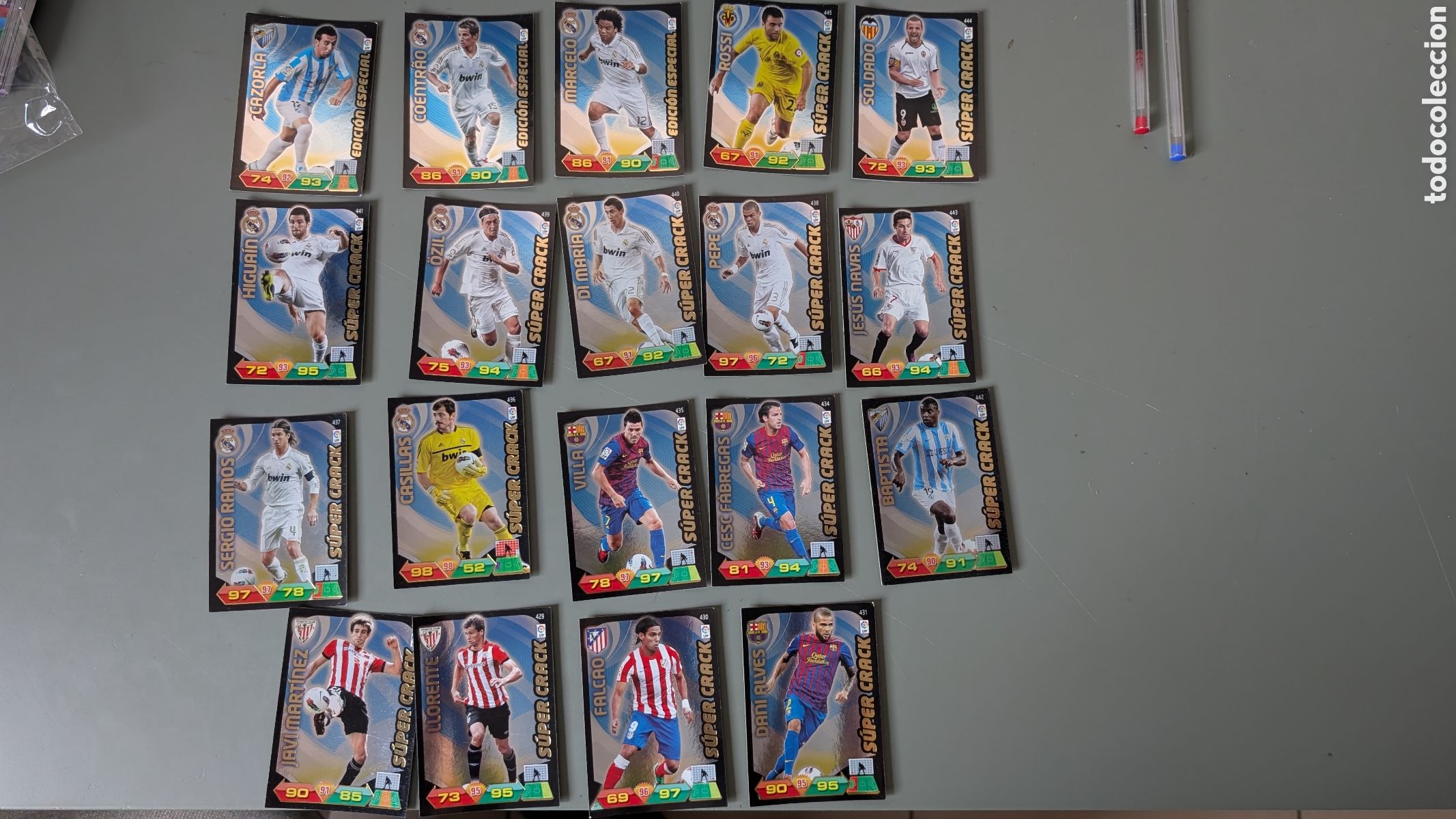 Cromos de F&uacute;tbol: LOTE 19 SUPER CRACK Y EDICI&Oacute;N ESPECIAL DIFERENTES ADRENALYN XL LIGA 2011/12 11 12 PANINIBUEN ESTADO