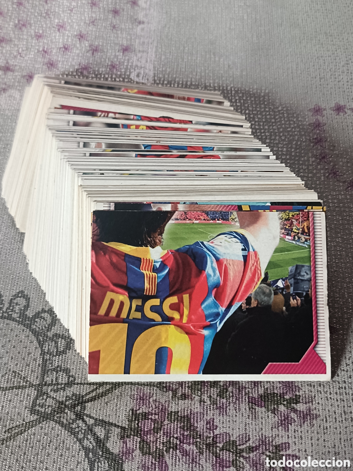 Cromos de F&uacute;tbol: Lote de 125 cromos de la Colecci&oacute;n Oficial del F.C.Barcelona 10 11 sin repetir y nunca pegados