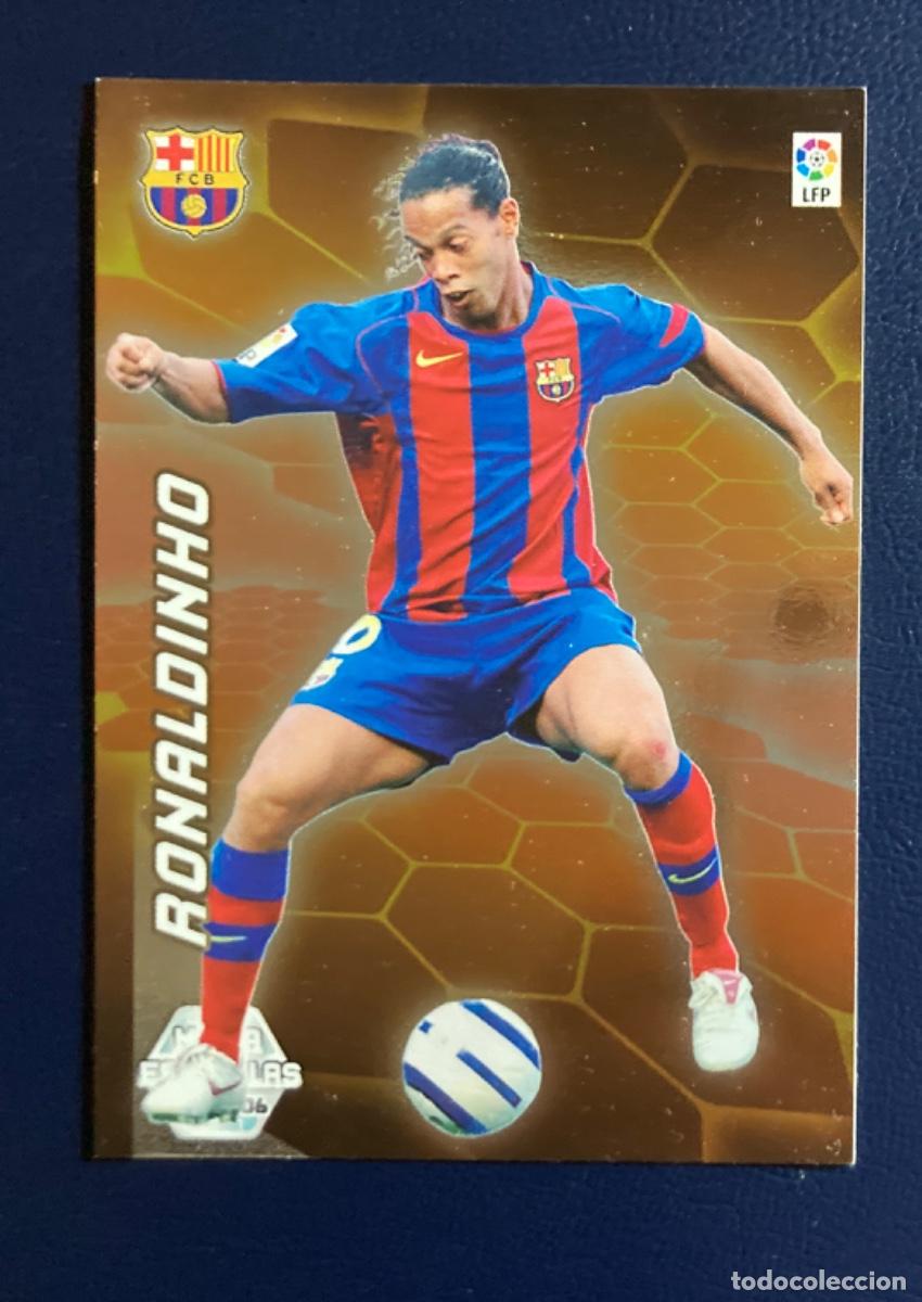 Figurine di Calcio: RONALDINHO MEGA ESTRELLAS #386 FC BARCELONA - MEGACRACKS LA LIGA 2005 2006 - PANINI MGK 05 06