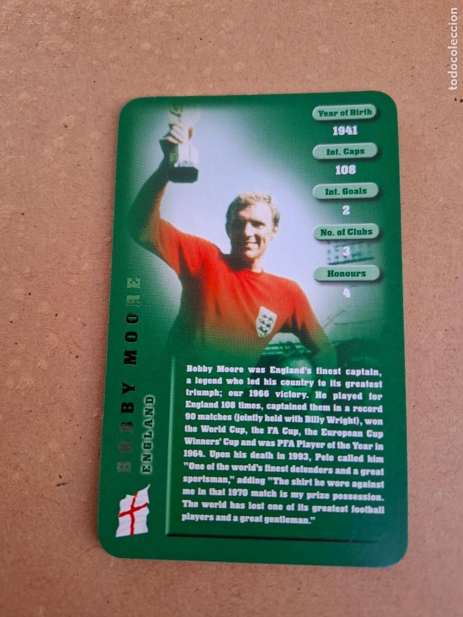 Fu&szlig;ball-Sticker: CARD BOBBY MOORE - ENGLAND / INGLATERRA - TOP TRUMPS FOOTBALL LEGENDS