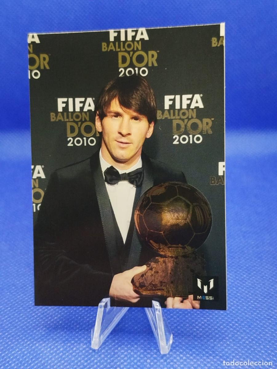 Cromos de F&uacute;tbol: #102 LIONEL MESSI 2013 ICONS OFFICIAL MESSI CARD COLECTION &rdquo;BALON ORO 2010&rdquo;