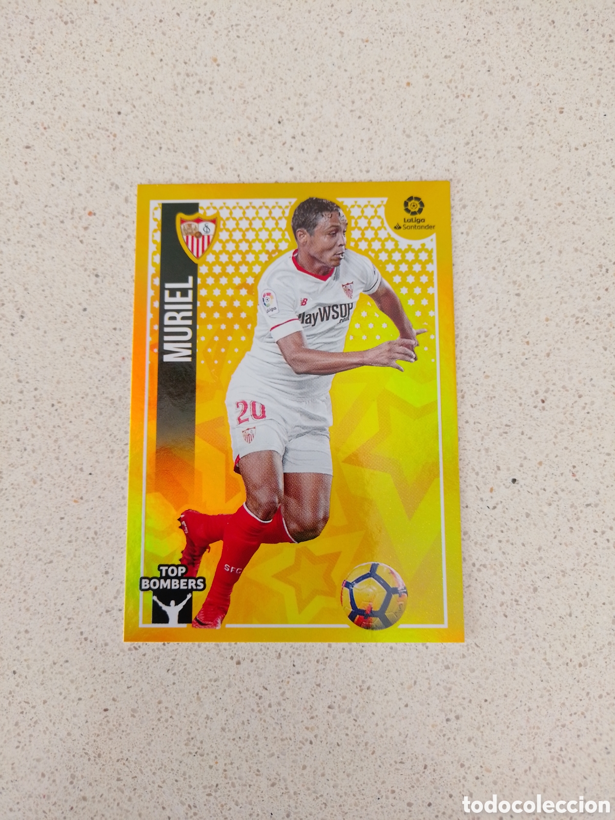 Figurine di Calcio: CROMO N&Uacute;MERO 17 TOP BOMBERS MURIEL SEVILLA. LIGA ESTE 18/19.