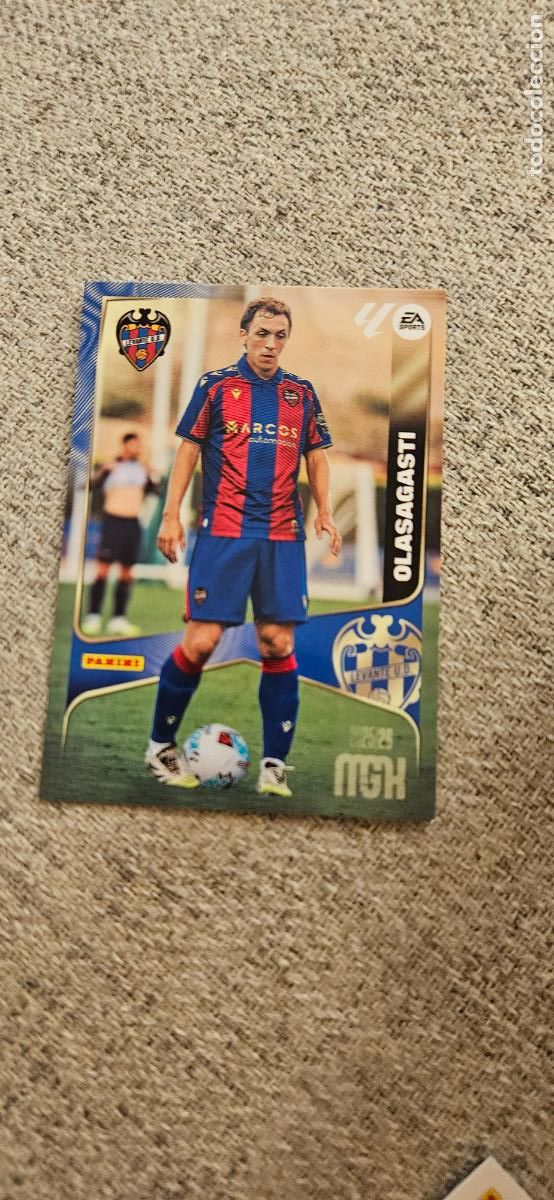 Cromos de F&uacute;tbol: levante 210 olasagasti megacracks 2025 2026 25 26 trading card