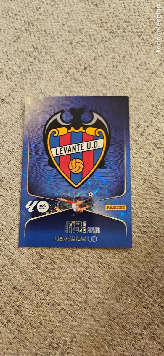 Cromos de F&uacute;tbol: levante escudo 199 megacracks 2025 2026 25 26 trading card