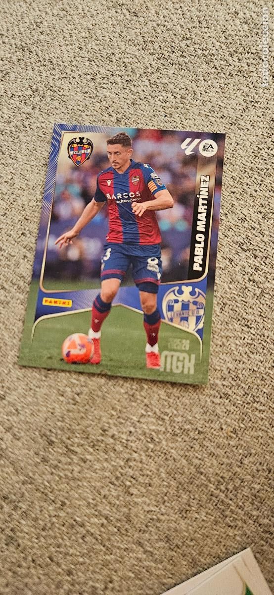 Cromos de F&uacute;tbol: levante martinez 211 megacracks 2025 2026 25 26 trading card
