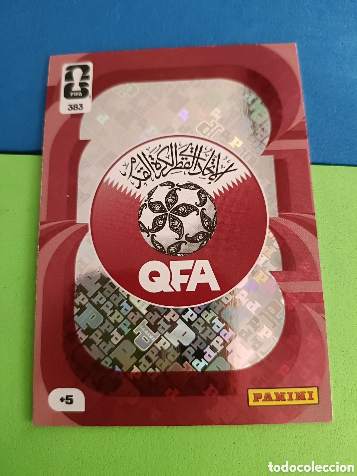 Cromos de F&uacute;tbol: Adrenalyn XL Fifa World cup 2026 mundial - 383 Escudo Qatar