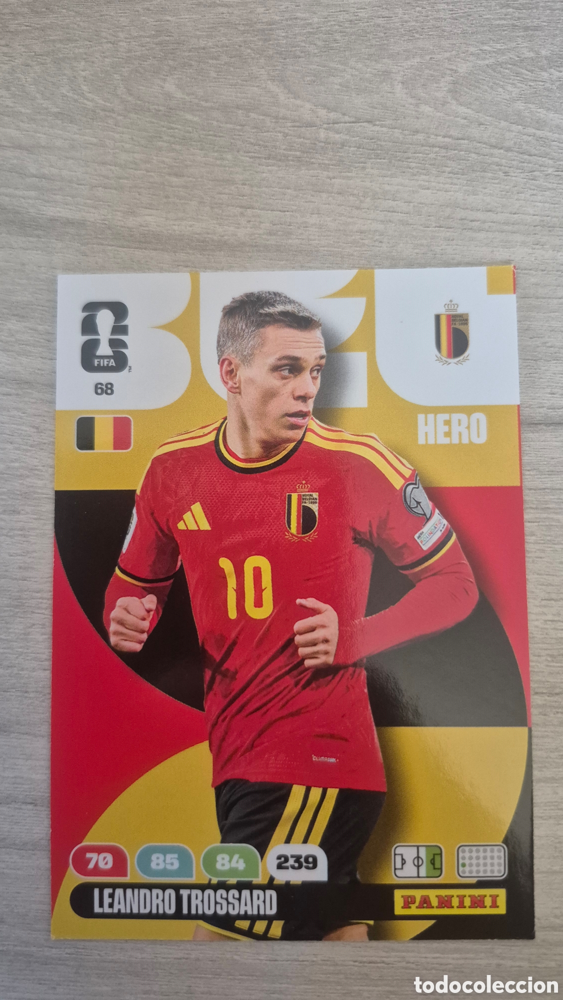 Figurine di Calcio: N&deg;68 B&eacute;lgica Leandro Trossard Adrenalyn FIFA World Cup 26