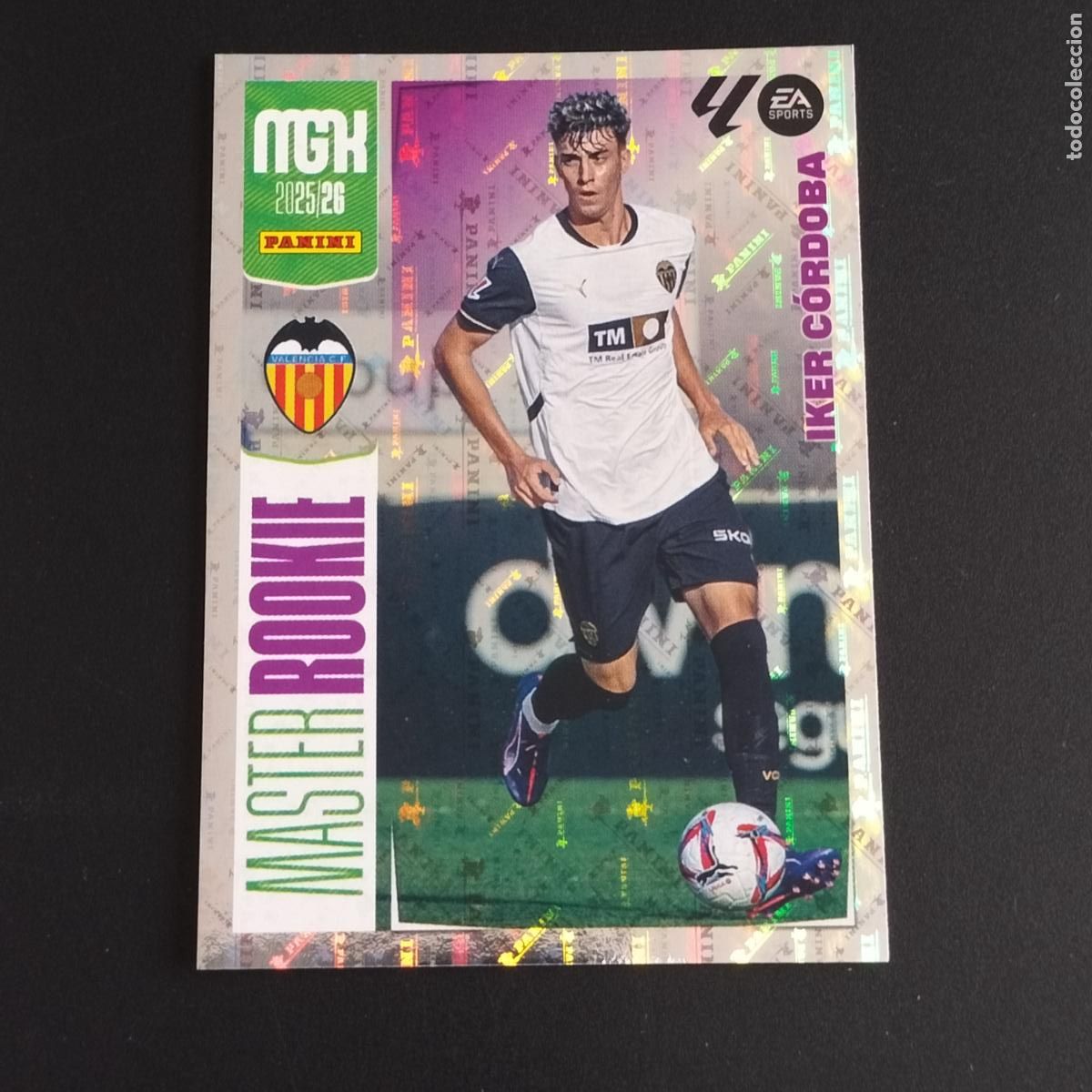 Cartes &agrave; collectionner de Football: MGK 414 IKER CORDOBA MASTER ROOKIE VALENCIA CROMOS ALBUM MEGACRACKS LIGA FUTBOL 2025 2026 25 26