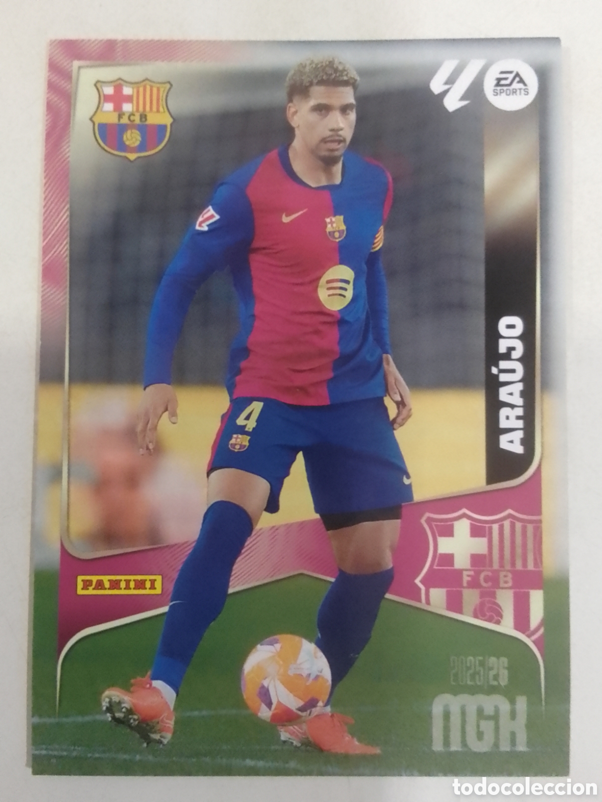 Cromos de F&uacute;tbol: Megacracks 2025/26 n&deg; 78 Ara&uacute;jo &bull; Barcelona.