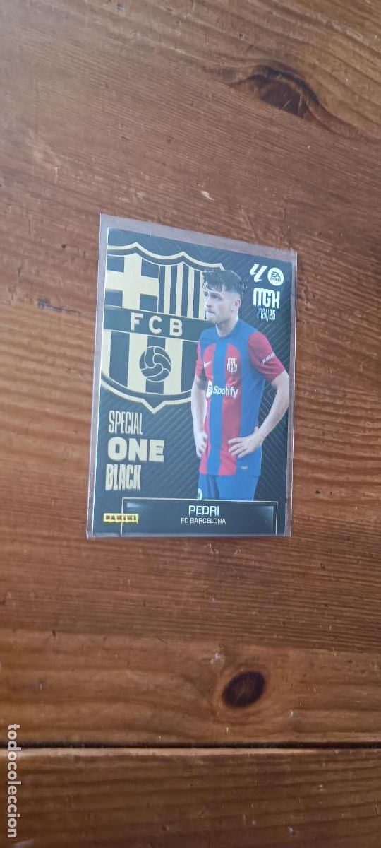 Fu&szlig;ball-Sticker: PEDRI SPECIAL ONE BLACK MEGACRACKS 2024 2025 MGK 24 25