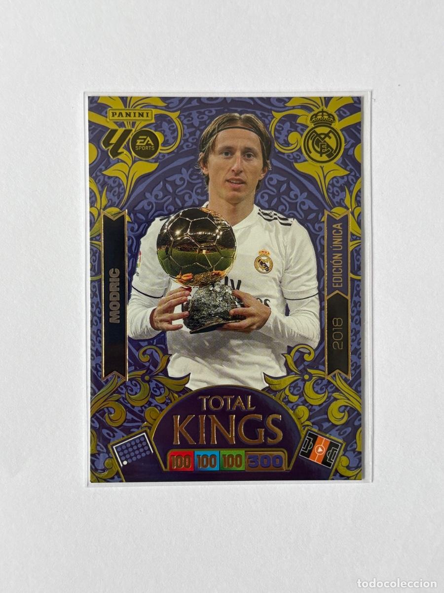 Football Stickers: 19. CROMO ADRENALYN 2025-26 25-26 EDICI&Oacute;N &Uacute;NICA TOTAL KINGS MODRIC ( c&oacute;digo sin activar )