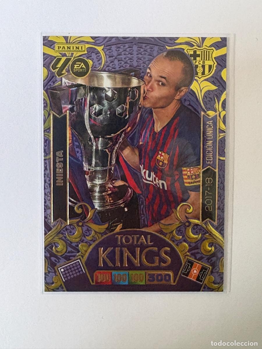 Football Stickers: 19. CROMO ADRENALYN 2025-26 25-26 EDICI&Oacute;N &Uacute;NICA TOTAL KINGS INIESTA ( c&oacute;digo sin activar )