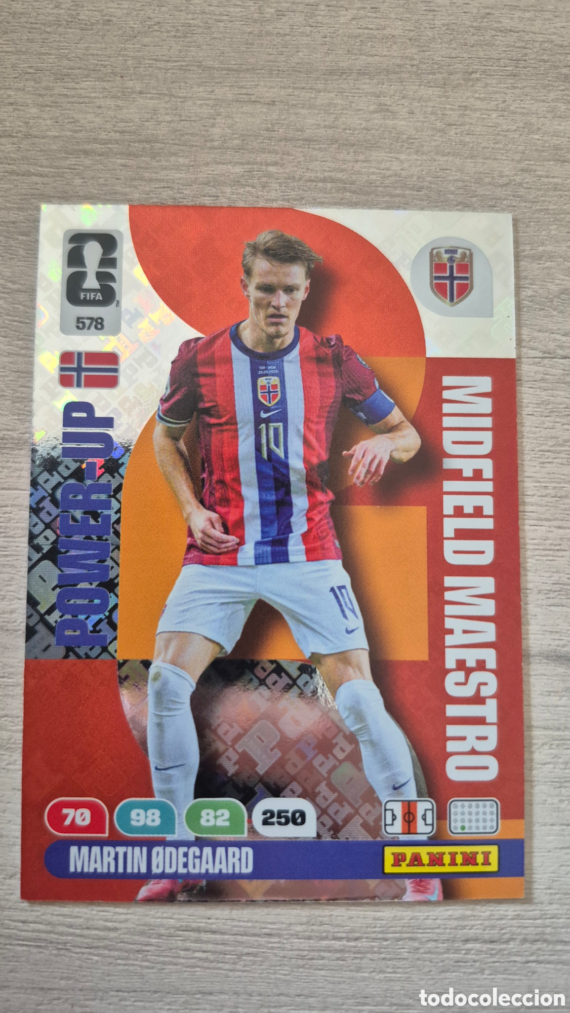Fu&szlig;ball-Sticker: N&deg;578 Power-Up Midfield Maestro Martin &Oslash;degaard Adrenalyn FIFA World Cup 2026