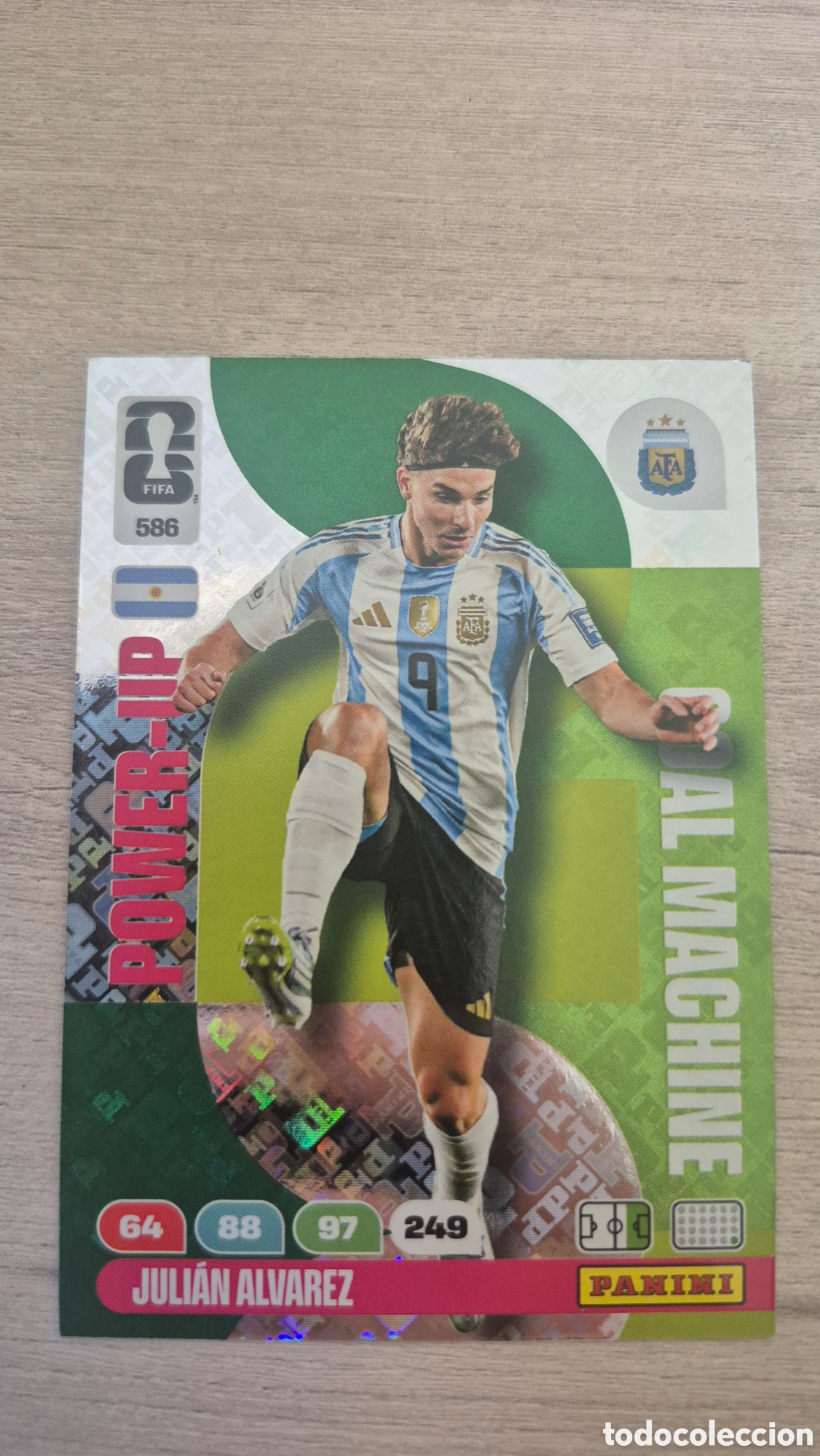 Cromos de F&uacute;tbol: N&deg;586 Power-Up Goal Machine Julian &Aacute;lvarez Adrenalyn FIFA World Cup 26