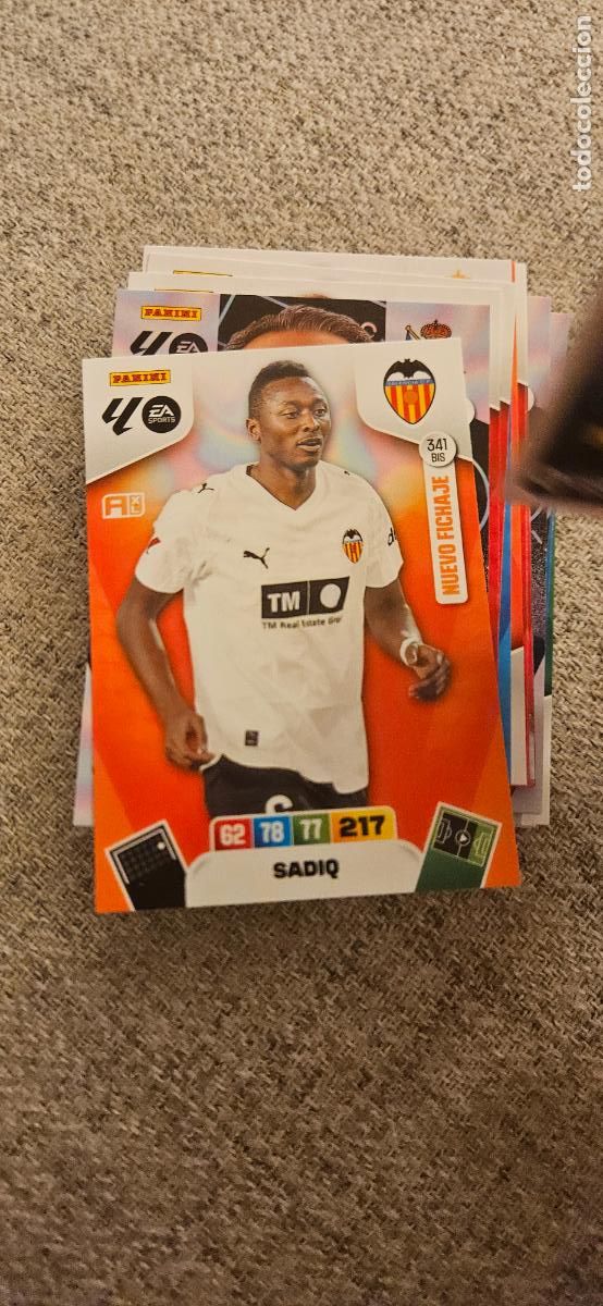 Football Stickers: adrenalyn 341 bis sadiq valencia 2025 2026 25 26 trading card