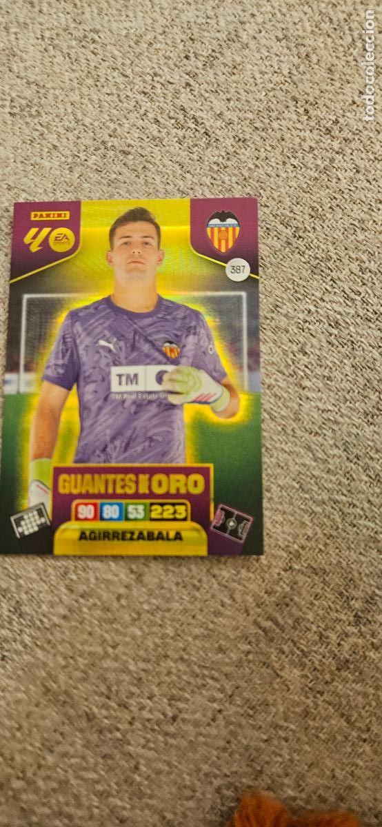 Cromos de F&uacute;tbol: GUANTES DE ORO 387 aguirrezabala valencia adrenalyn 2025 2026 25 26 trading card